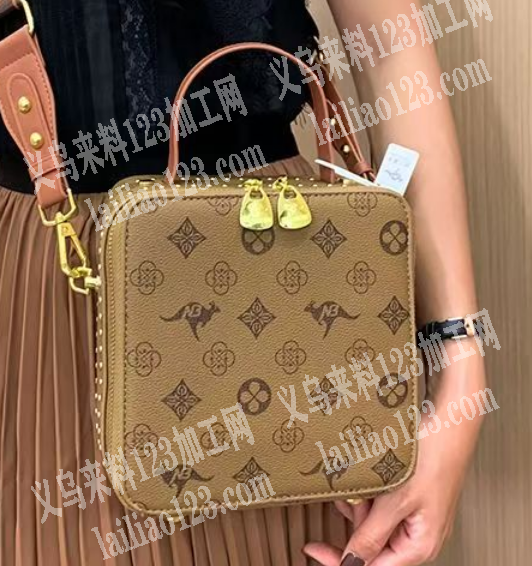 大量如图箱包订单外发加工，可发外地，寻找