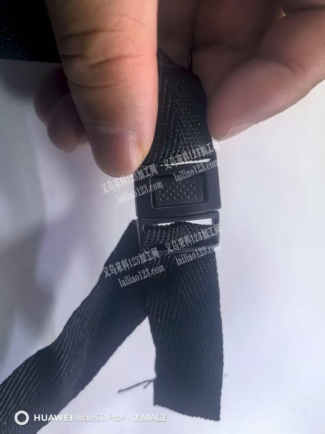 找这2个扣具，量大，要求价格便宜，账期三