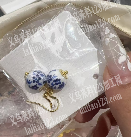 耳环上面印花外发加工，如图，寻找可以印的
