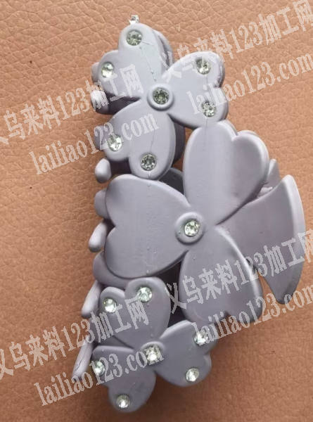 注塑外发，寻找这个抓夹注塑的工厂，请联系