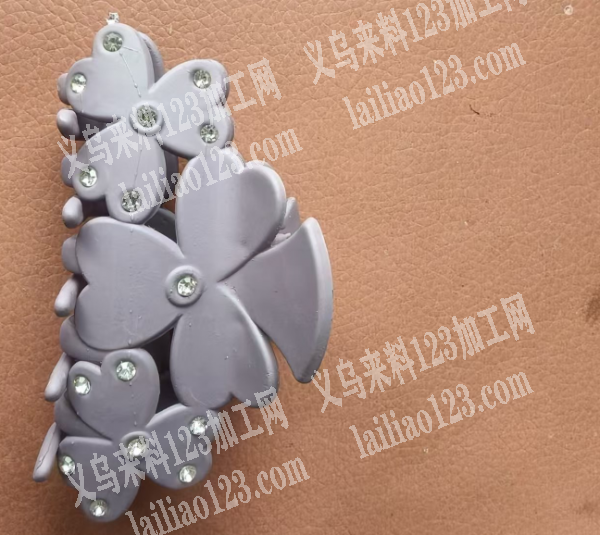 找注塑的工厂合作，请联系详谈，如图，有订