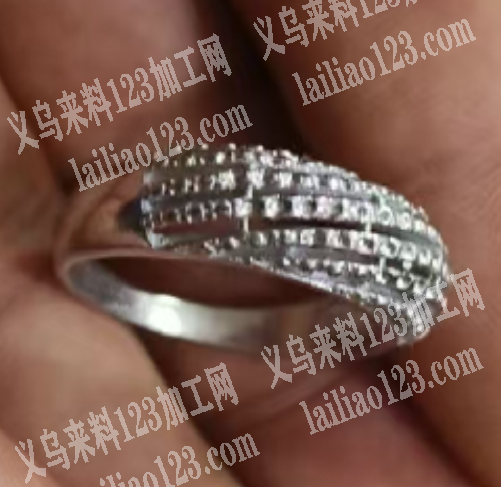 合金饰品订单，寻找发的工厂合作，请联系详