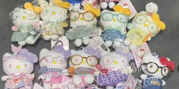 大量寻找公仔娃娃毛绒挂件的工厂合作，成品