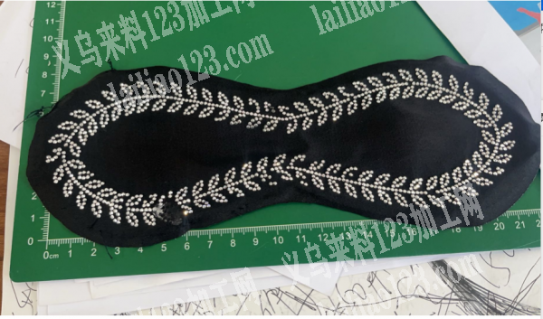 寻找烫钻的，公司寻找加工厂，请联系详谈