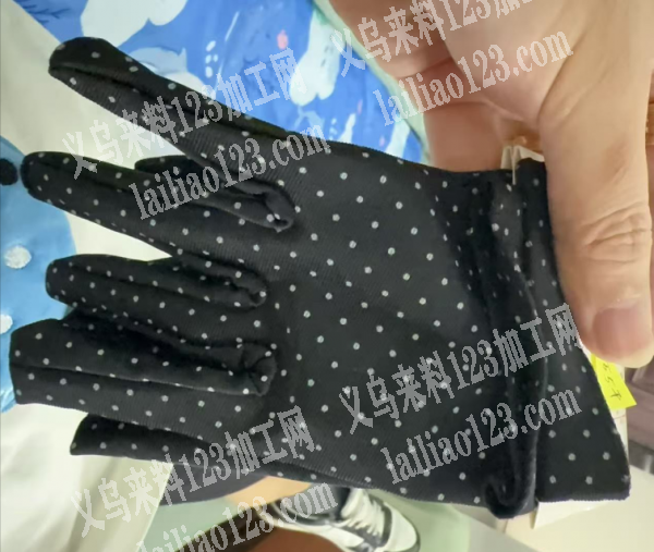 长期有手套订单外发加工，寻找专业做手套的