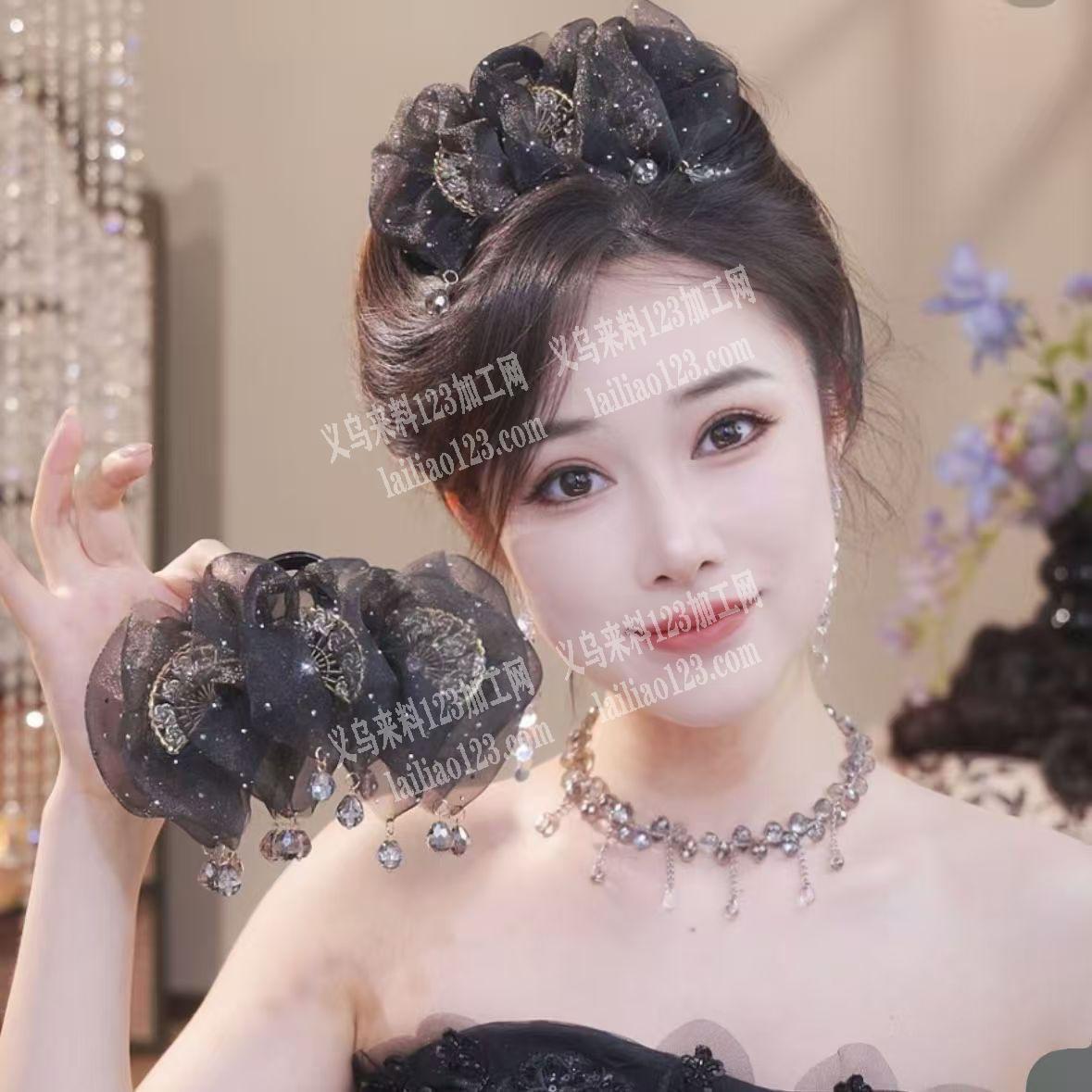 如图，布艺网沙发成品订单，寻找成品工厂，