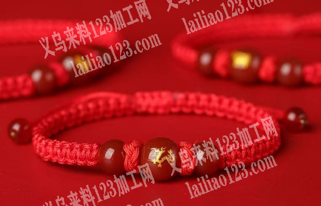 手链穿珠子编织的手工活外发加工，寻找会做
