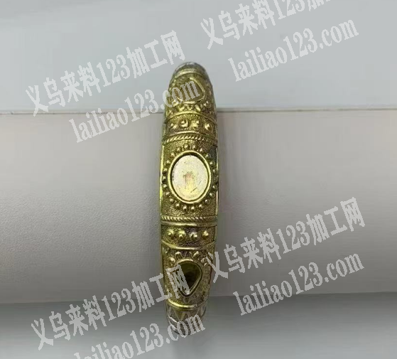大量压铸订单外发，寻找有这几款模具手镯的