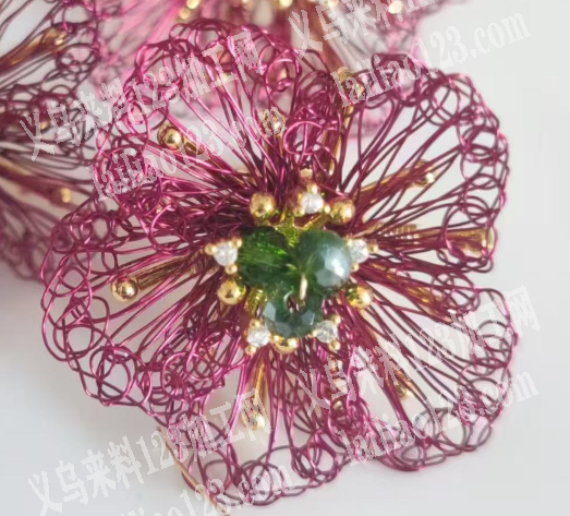 有铁丝花的手工活外发，如图，寻找会做的加