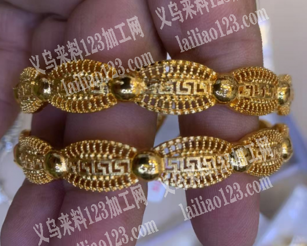 合金饰品订单，如图，寻找压铸的工厂合作，