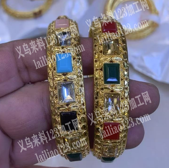 合金饰品订单，如图，寻找压铸的工厂合作，