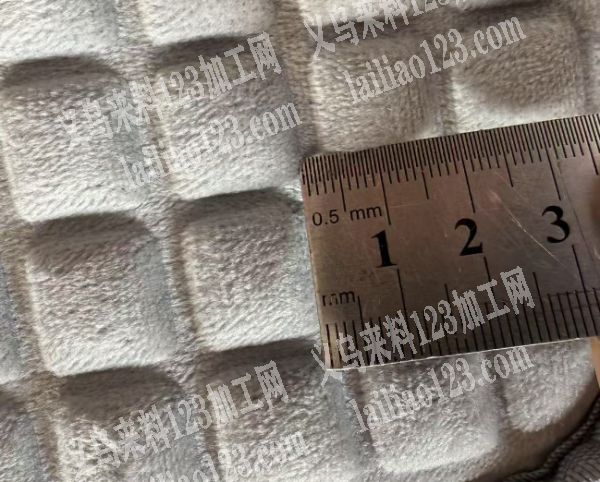 公司寻找专业做压印的加工厂，如图，有意者