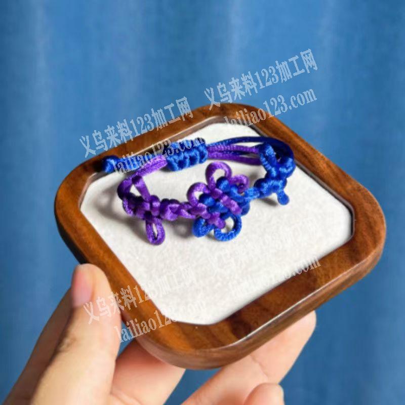 这种手链编织的哪家能做？联系一下，如图，