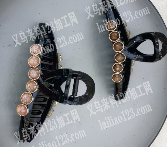 如图，成品抓夹订单，寻找成品工厂，请联系