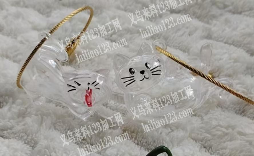 塑料收纳毛发挂件订单，如图收纳毛发的挂件