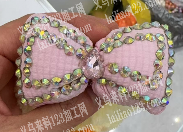 蝴蝶结上面点平底钻，寻找加工厂，请联系详