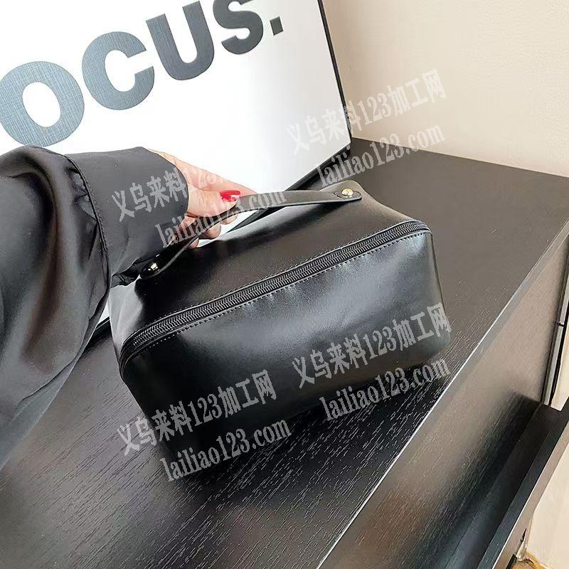 收纳包化妆包订单外发加工，如图，寻找箱包