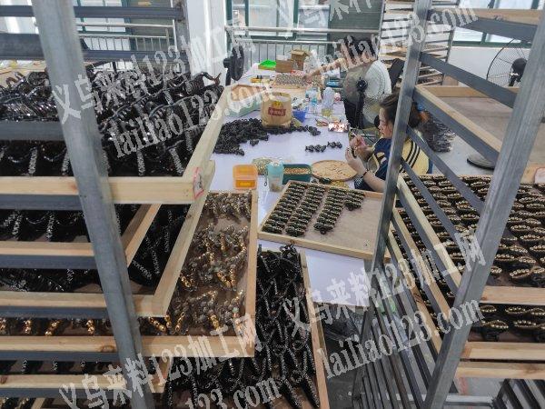 本工厂专做各种加工类发饰