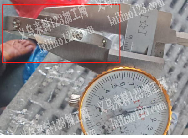 不锈钢手镯订单，如图，寻找手镯工厂，请联
