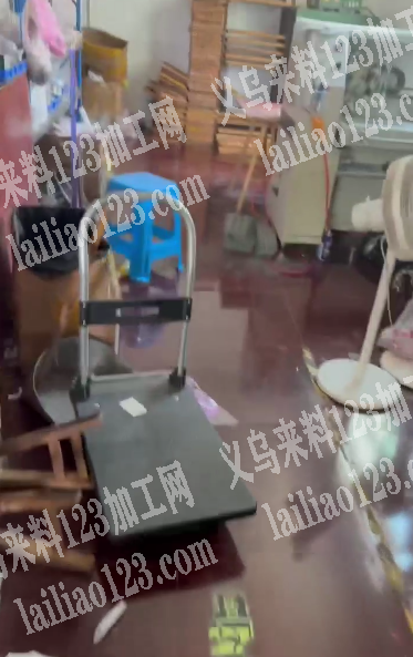 饰品厂转让，成品厂带客户整体转让，房租到