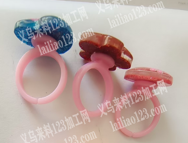 大量塑料戒指胚订单，如图，寻找厂家，请联