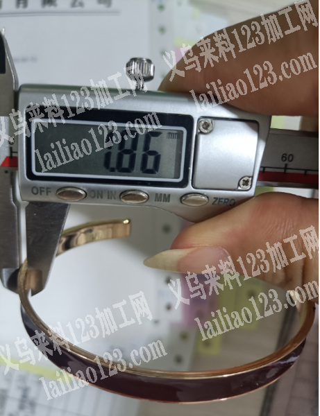 如图手镯订单，材质铁的的，寻找工厂，如图