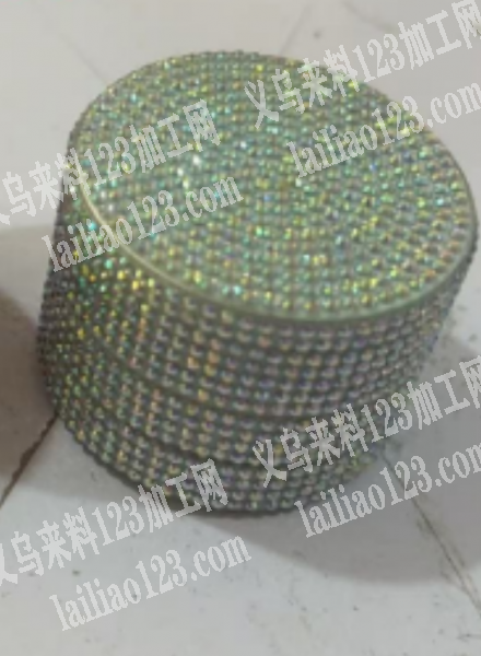 粘钻的手工活外发。大量