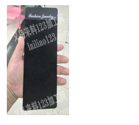 寻找绒布饰品底板，如图，寻找厂家，寻找供