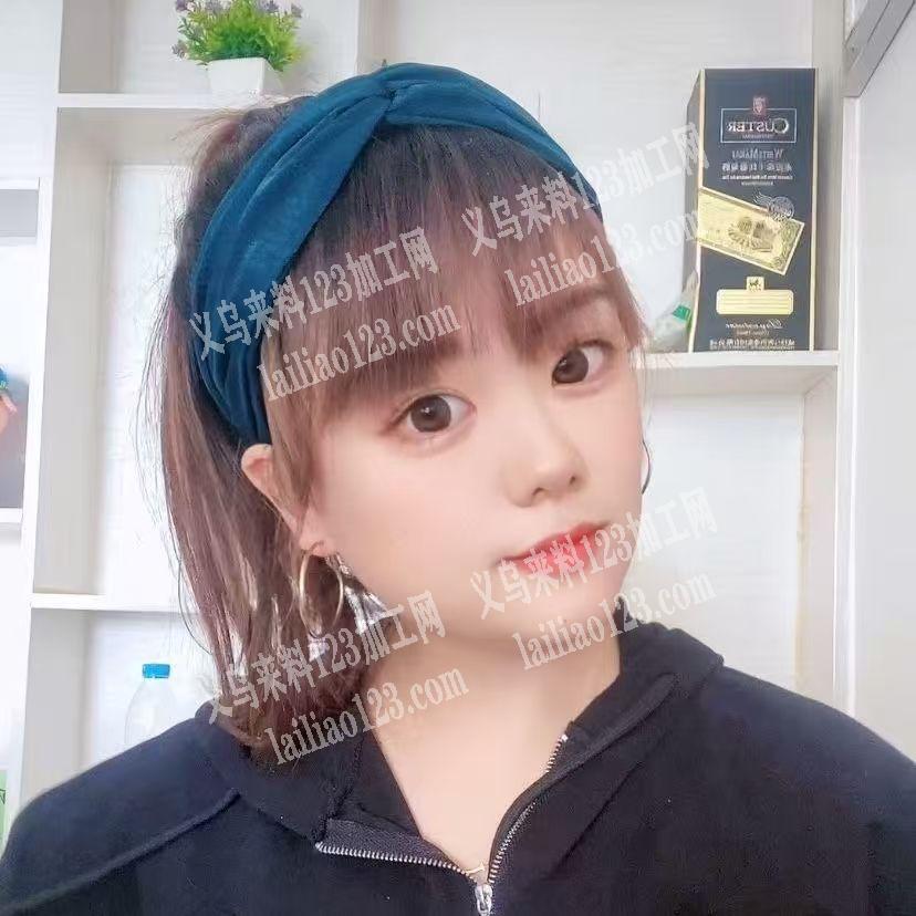 3-5万布艺打结发箍订单外发加工，如图，