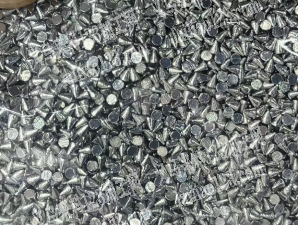 大量合金小配件的压铸订单《美甲配件》，如