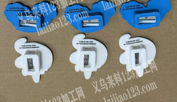 寻找粘胶的手工活加工厂文具组装粘胶的手工