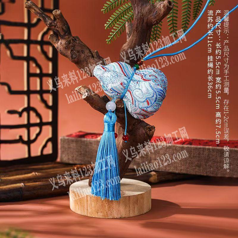 老板委托寻找：长期布艺香囊包外发加工《手