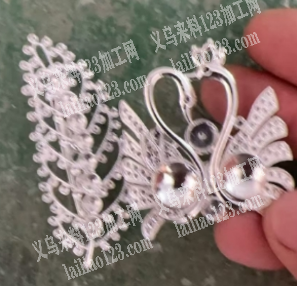 合金饰品上面点钻外发加工，寻找合金点钻的