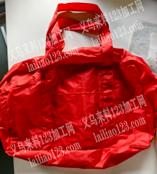 公司有手提包布袋订单外发加工，寻找会做这