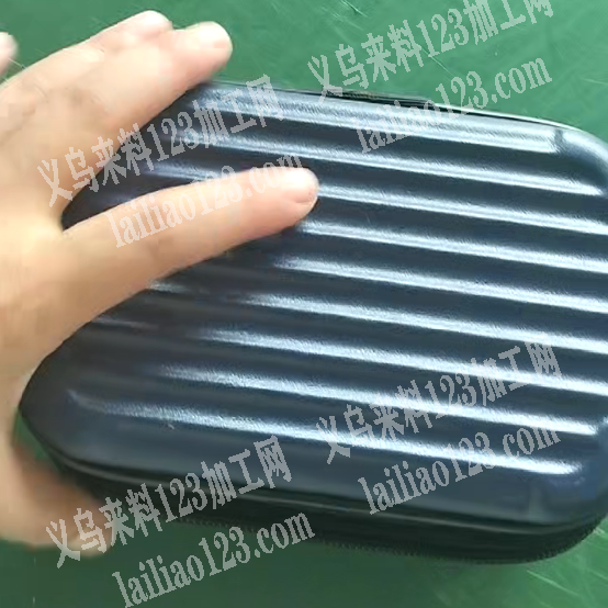 50000箱包订单外发，附图片，化妆包收纳包，如图