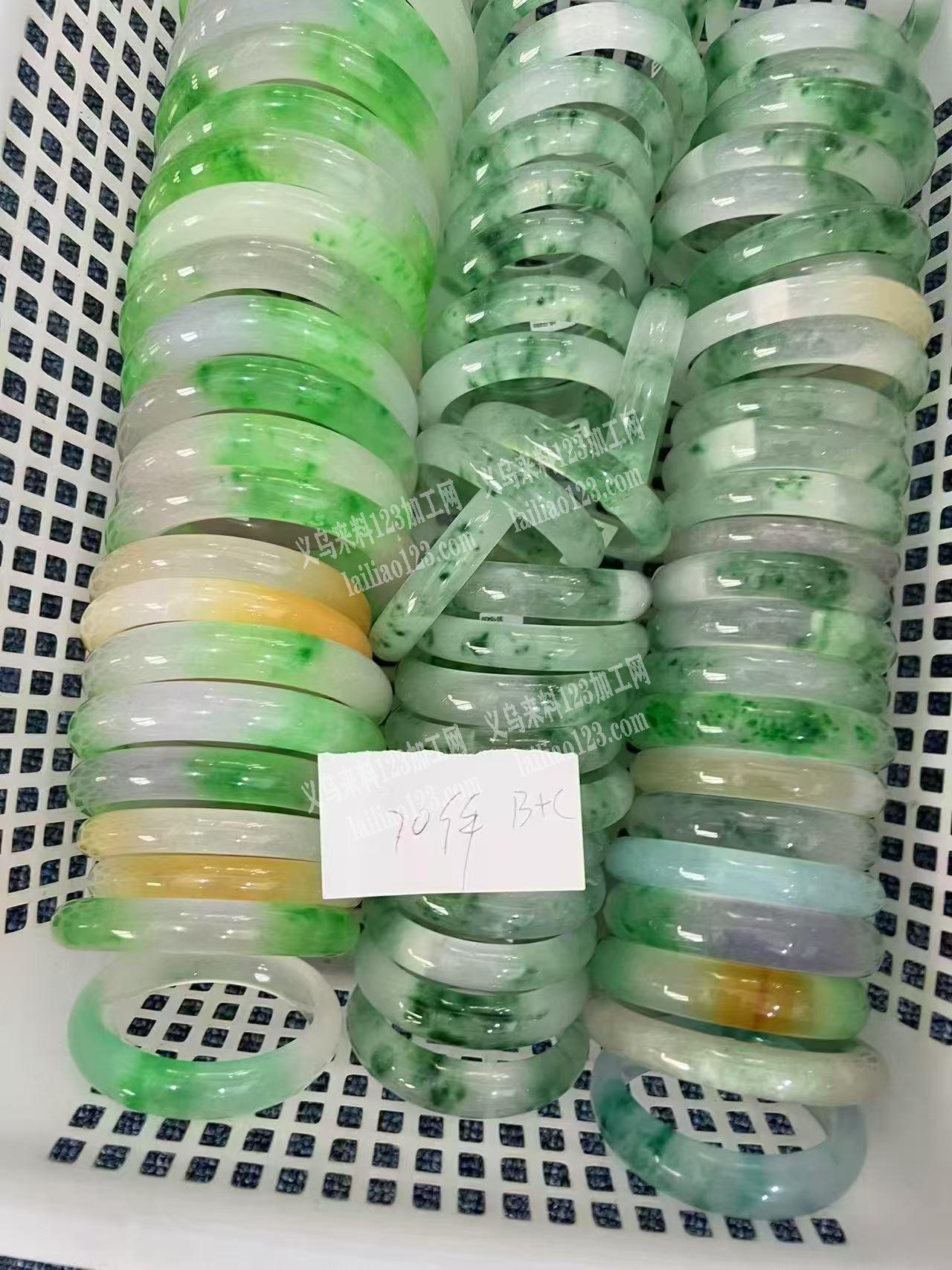 找这种会做这种玻璃手镯、西货手镯的厂家，