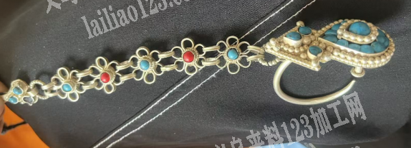 寻找生产如图饰品的工厂，请联系详谈。有订