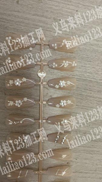 承接各种美甲点钻 装盒吊卡