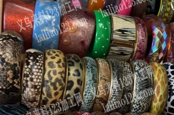 寻找如图镯喷漆花纹的工厂，打钩这款，请联