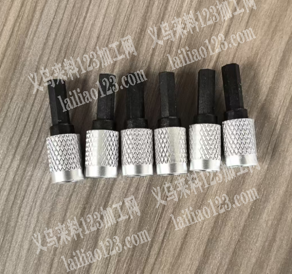 喷漆外发《每月10来万》