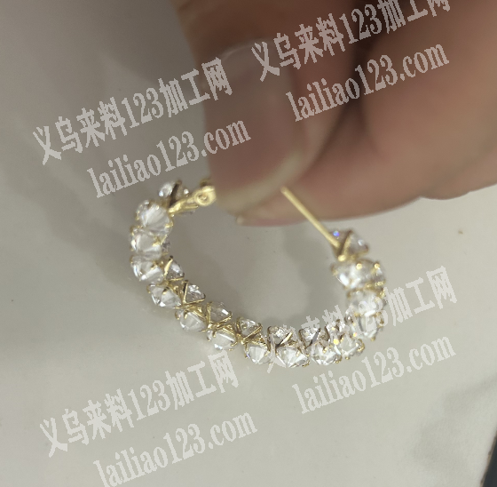 《发外地做》这个耳环烧焊外发加工，发外地