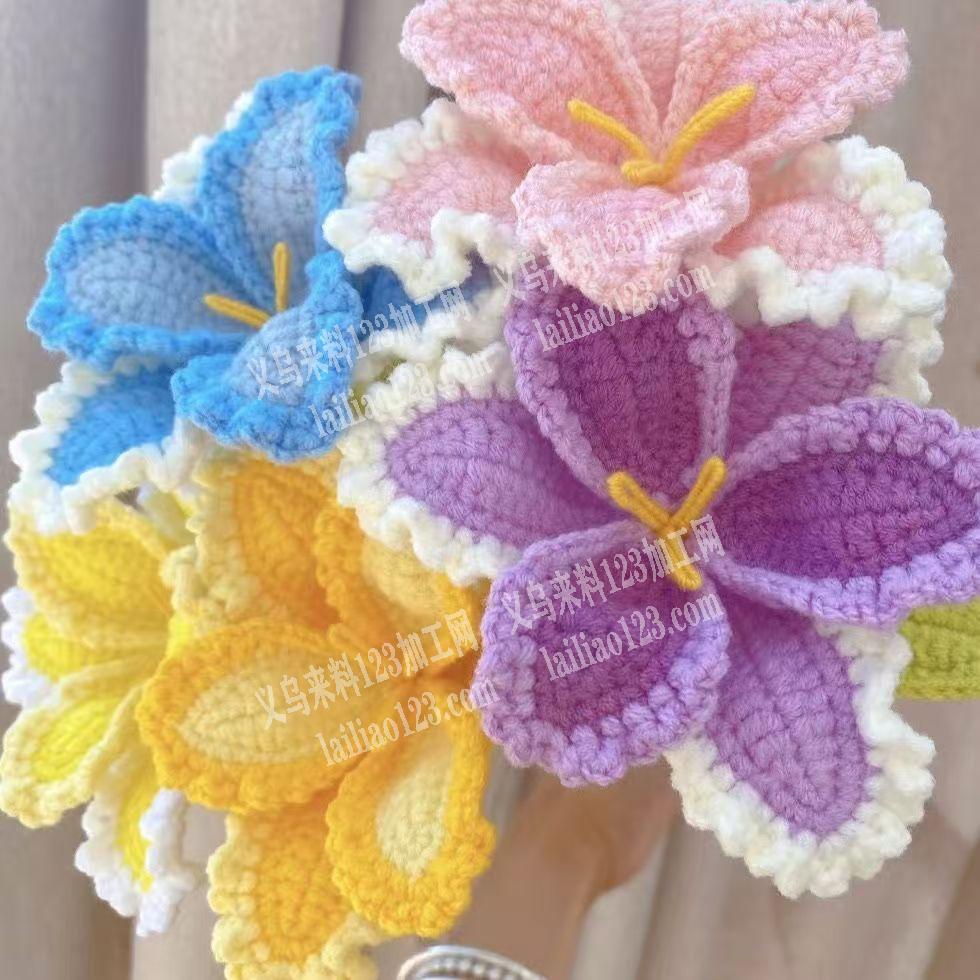 毛线钩针编织的花朵订单，如图，寻找会做的