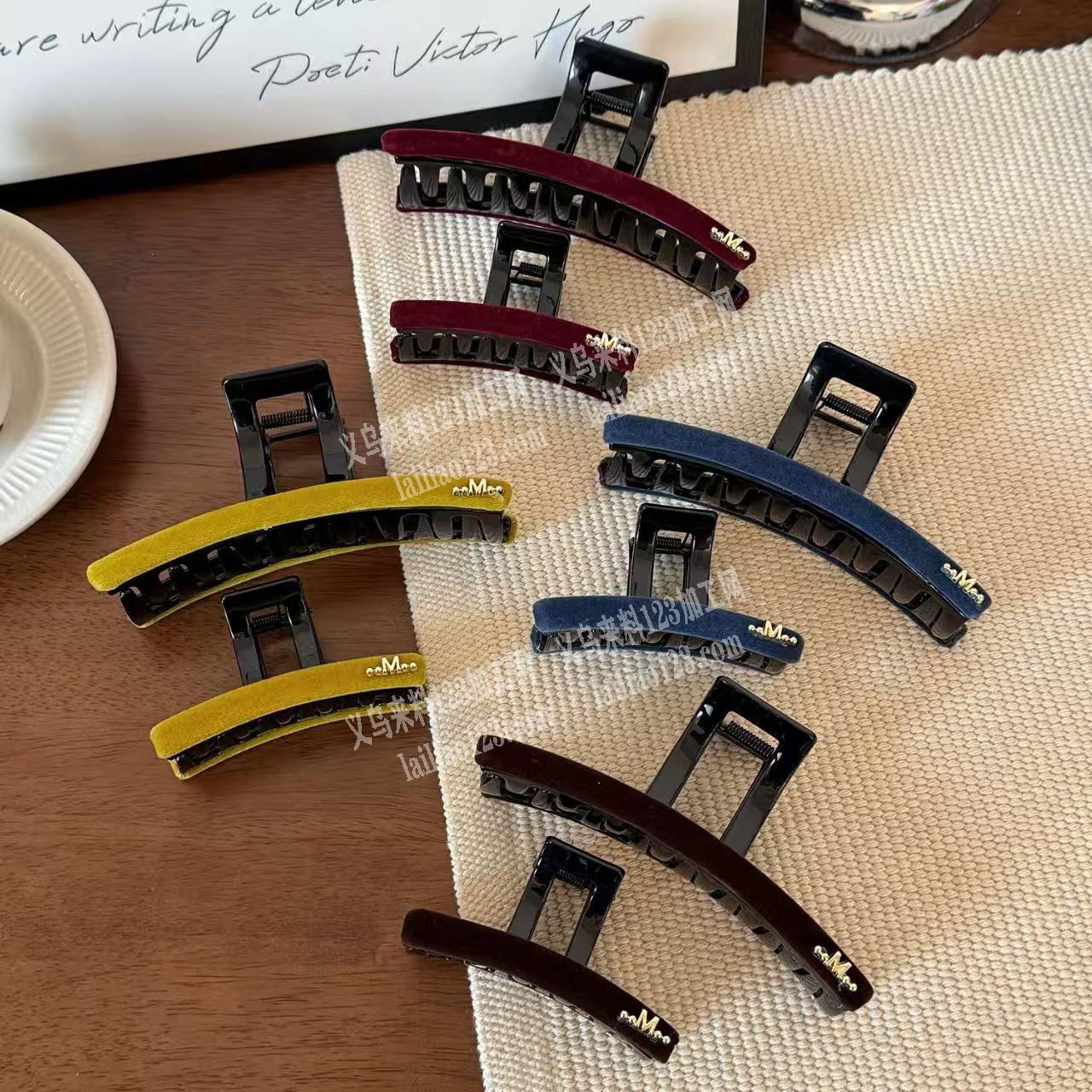 抓夹包布，粘胶的手工活外发加工，如图，寻