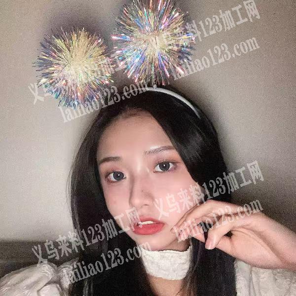 粘胶水的手工活外发加工，如图，头箍粘胶水