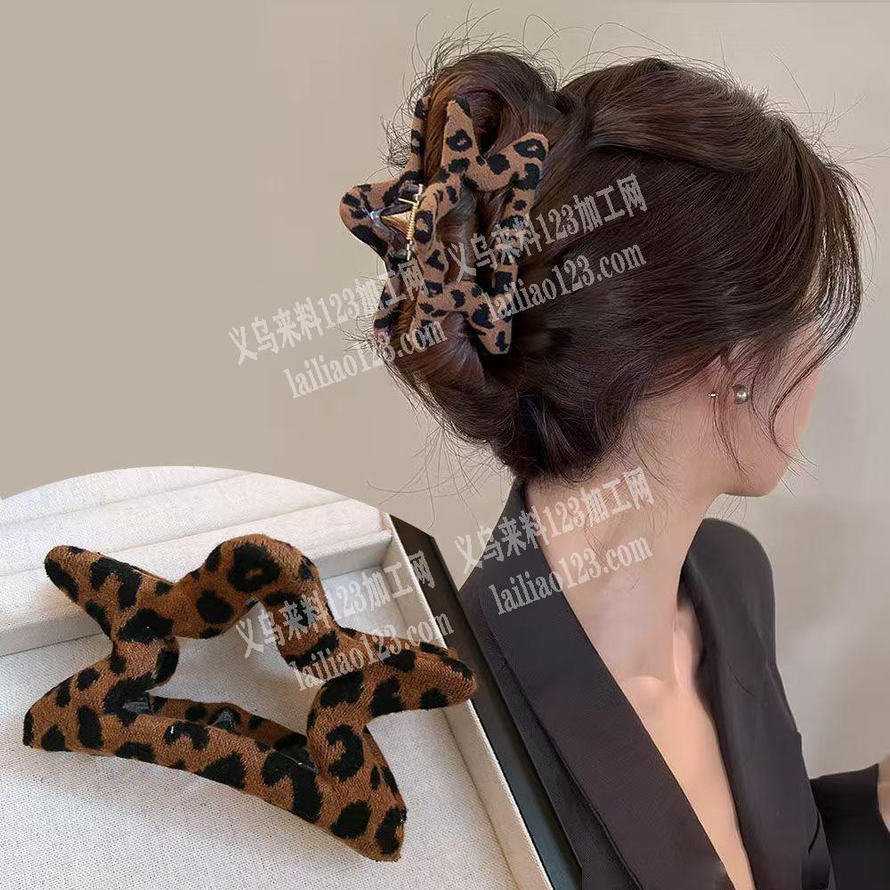 抓夹粘胶，粘布的手工活外发，寻找会做的手