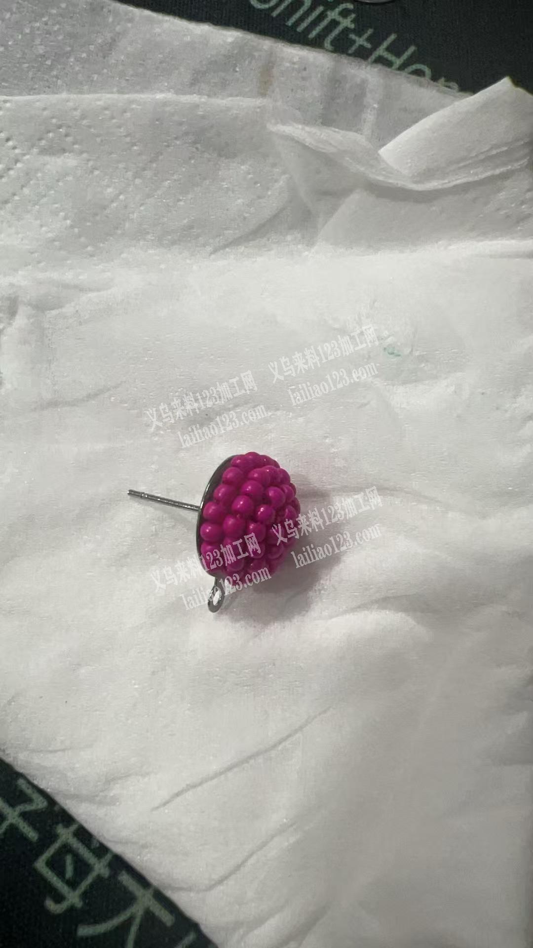 粘珠子手工活外发，如图，寻找会做的加工厂