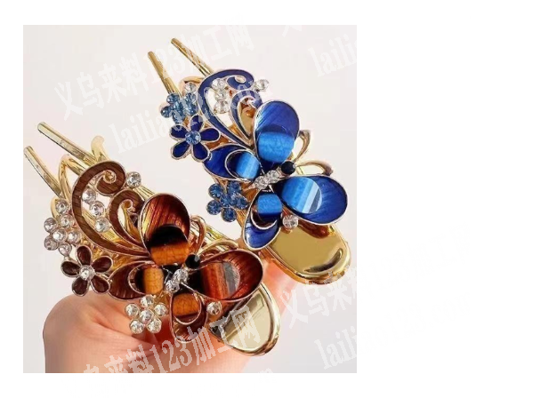 如图款塑料发夹，寻找厂家，如图，毛胚就可