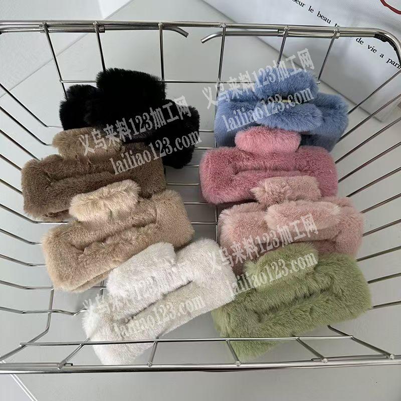 手工绕毛绒条的抓夹成品订单，如图，寻找专