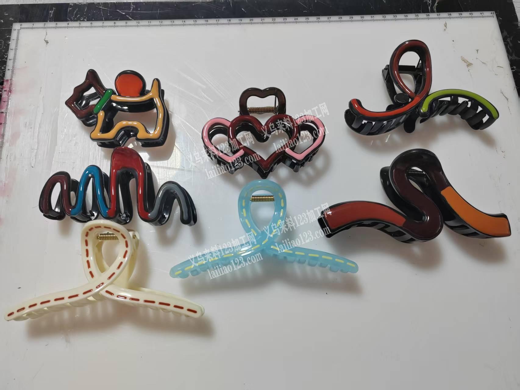 鸿哲饰品机器滴油加工，承接饰品机器滴油加工，本厂专业承接饰品