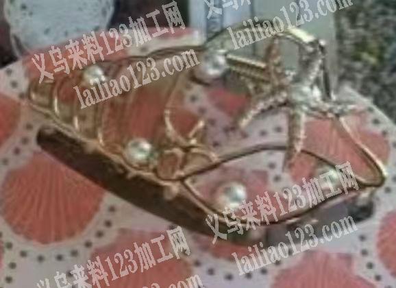 大量头饰订单，如图，寻找钢模。压铸的，请